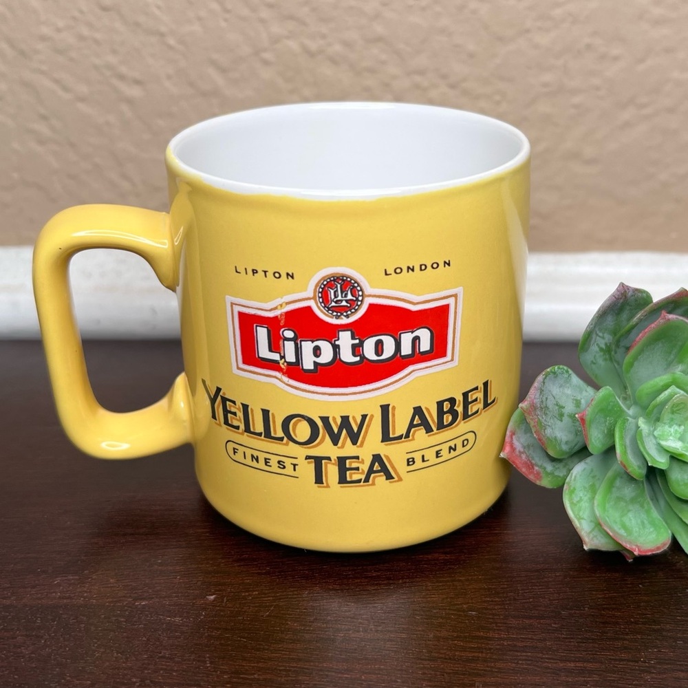 Vintage 1980's Lipton Yellow Label Tea Mug, Finest Blend,Bahrain Fine China